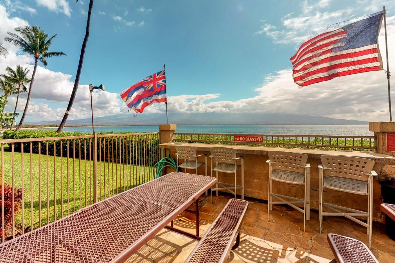 Island Sands Resort Wailuku Bagian luar foto